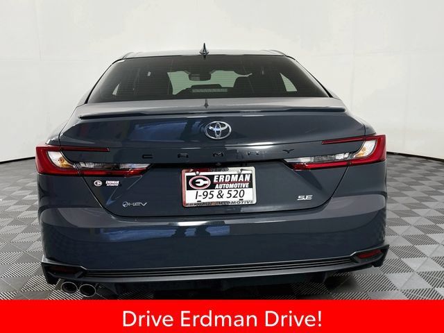 Used 2026 Toyota Camry SE FWD image 22