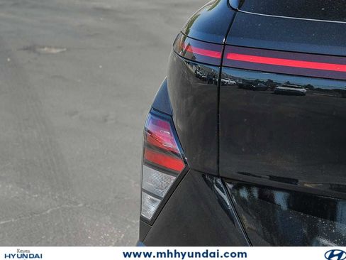 New 2026 Hyundai Kona SEL Premium FWD image 7
