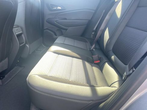 New 2026 Chevrolet Trax LT w/ Sunroof Package image 11