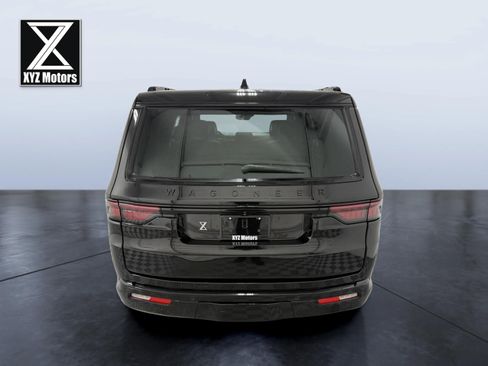 Used 2024 Jeep Wagoneer Series II AWD/4WD image 5