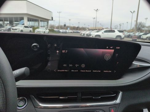 New 2026 Buick Envista Preferred w/ Advanced Safety Package FWD image 12