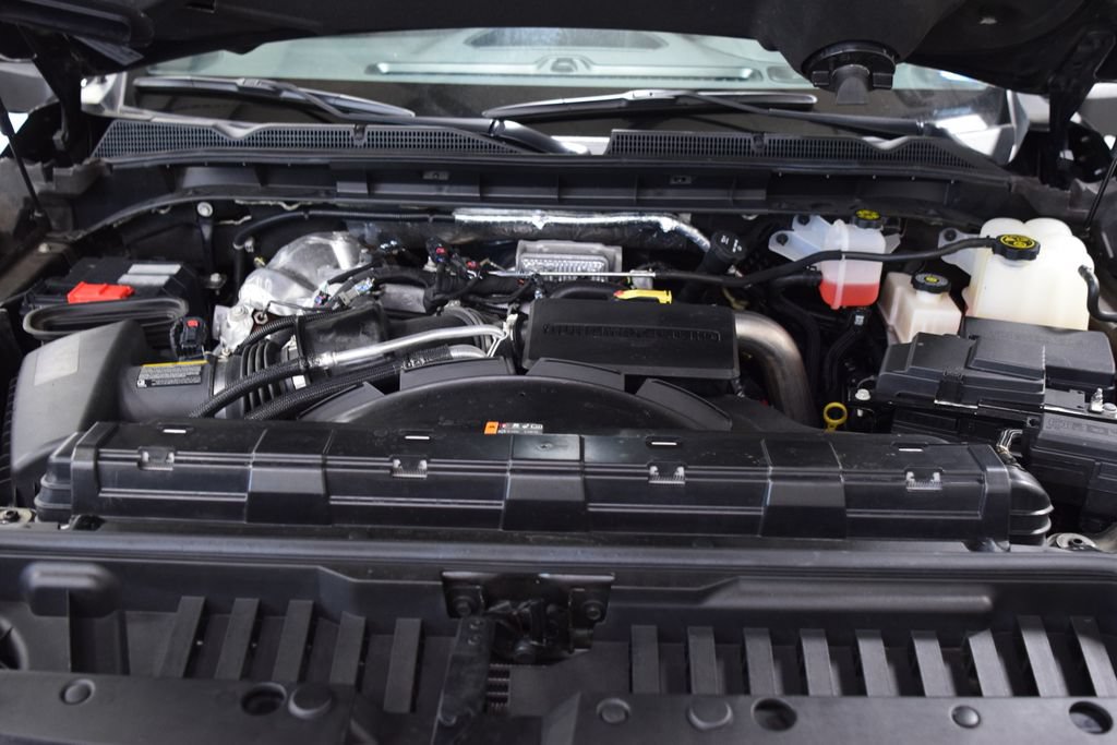 Used 2023 GMC Sierra 3500 Denali AWD/4WD image 32
