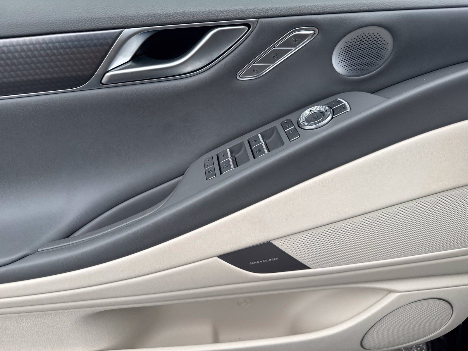 New 2025 Genesis G80 2.5T Sport Prestige AWD/4WD image 16