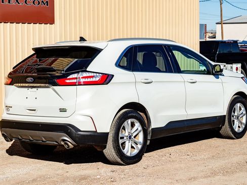 Used 2020 Ford Edge SEL w/ Convenience Package image 3