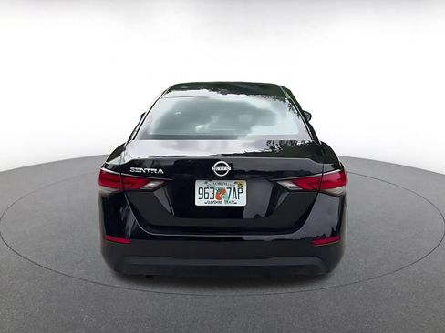 Used 2025 Nissan Sentra SV FWD image 12