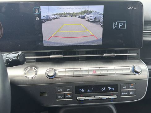 Used 2024 Hyundai Kona SEL AWD/4WD image 16