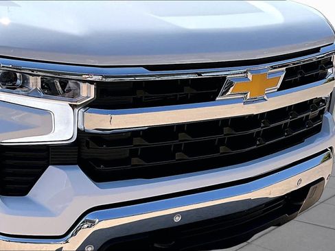 Used 2026 Chevrolet Silverado 1500 LT w/ Z71 Off-Road Package AWD/4WD image 28