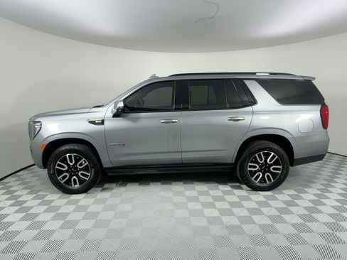 Used 2024 GMC Yukon AT4 w/ Technology Package image 2