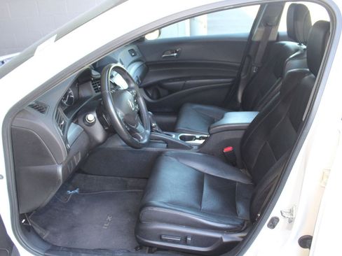 Used 2018 Acura ILX FWD image 11