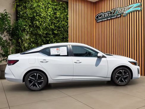 Used 2024 Nissan Sentra SV FWD image 6