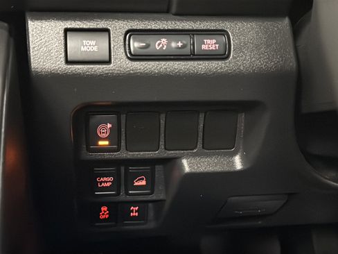 Used 2025 Nissan Frontier PRO-4X w/ Interior Protection Package AWD/4WD image 30