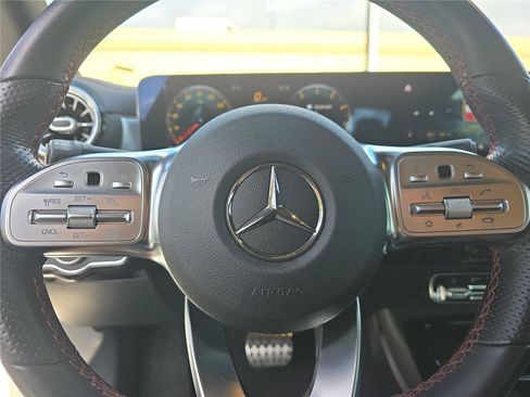 Used 2021 Mercedes-Benz CLA 35 AMG 4MATIC image 25