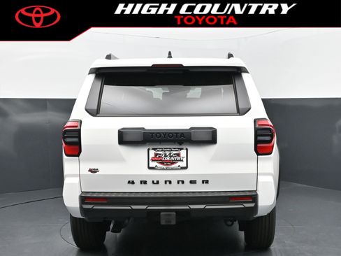 New 2026 Toyota 4Runner SR5 AWD/4WD image 5