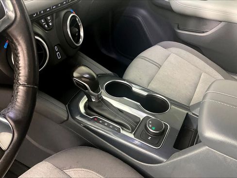 Used 2020 Chevrolet Blazer LT FWD image 15