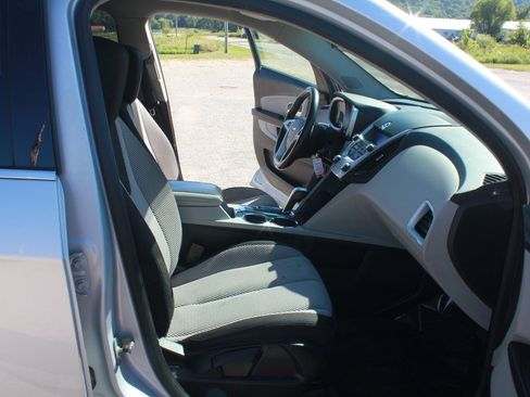 Used 2010 Chevrolet Equinox LT AWD/4WD image 29