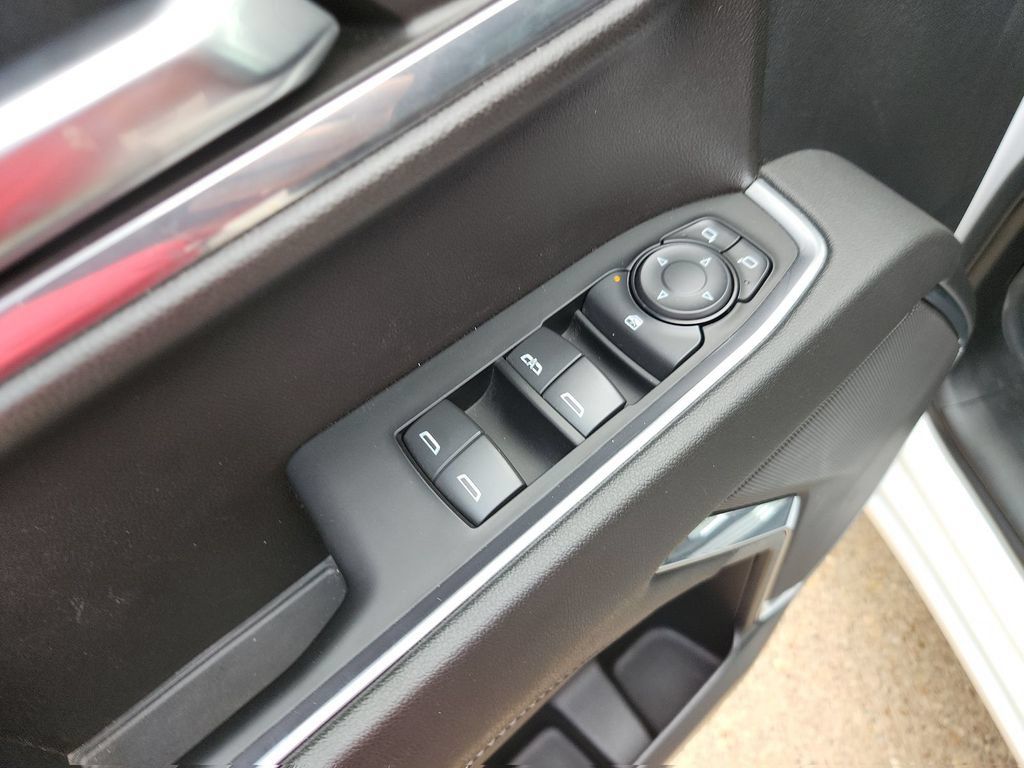 Used 2024 Chevrolet Silverado 1500 RST AWD/4WD image 17