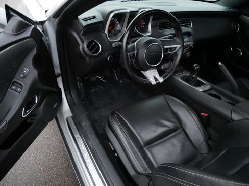 Used 2010 Chevrolet Camaro SS w/ RS Package image 9