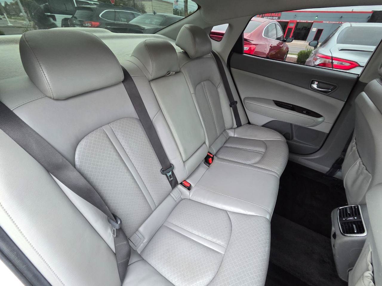 Used 2018 Kia Optima EX FWD image 17