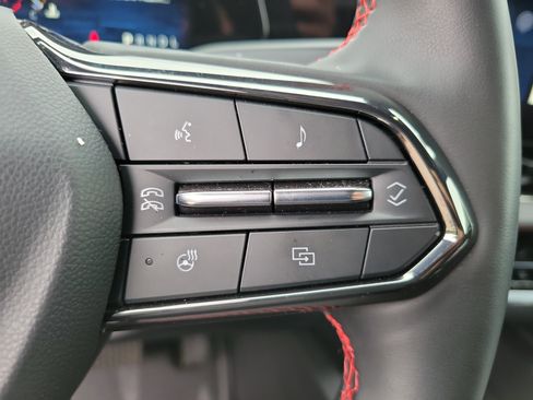 Used 2025 Chevrolet Equinox RS w/ Convenience Package III FWD image 22