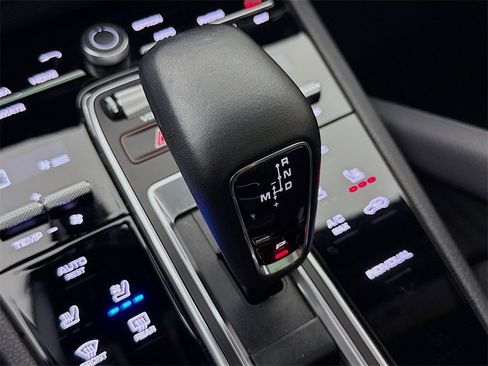 Certified 2023 Porsche Cayenne image 21