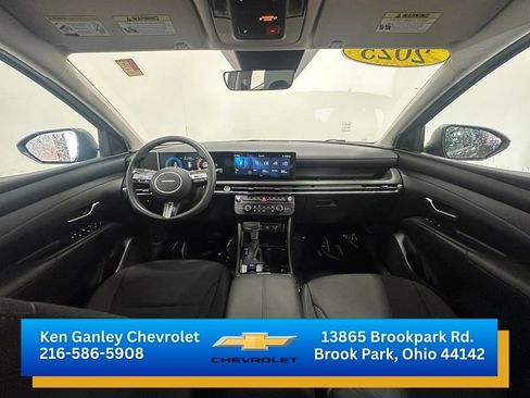 Used 2025 Hyundai Tucson SE FWD image 22