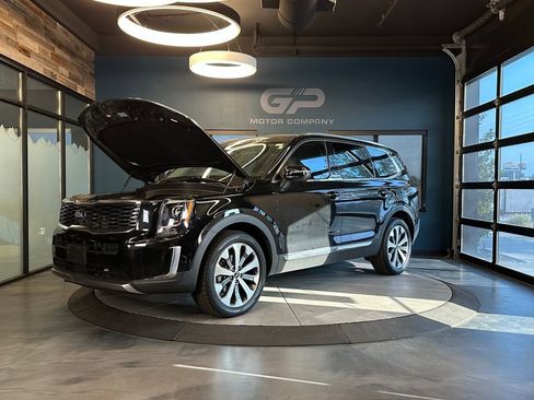 Used 2020 Kia Telluride EX w/ EX Premium Package AWD/4WD image 25
