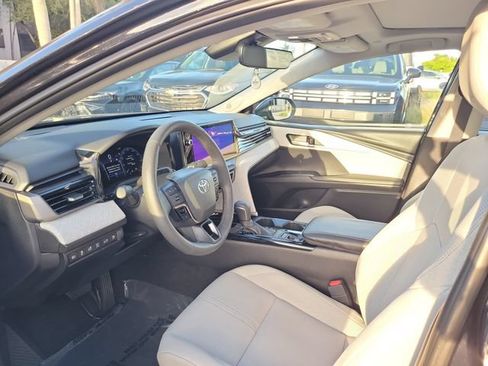 Used 2025 Toyota Camry XLE w/ Premium Plus Package FWD image 11