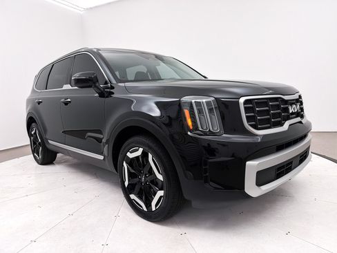 Used 2024 Kia Telluride S w/ S Sunroof Package FWD image 5