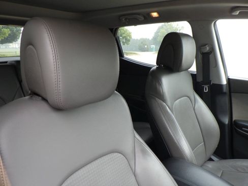 Used 2014 Hyundai Santa Fe Sport w/ Technology Package 04 FWD image 17