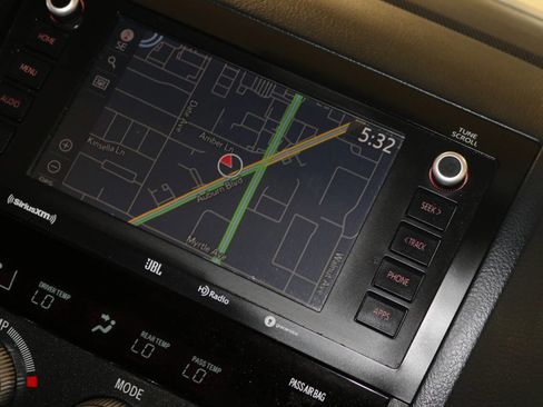 Used 2020 Toyota Sequoia Platinum image 31