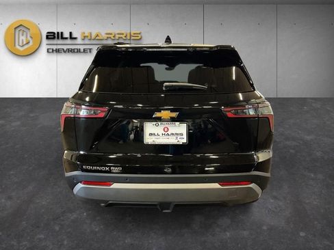 New 2026 Chevrolet Equinox LT w/ Convenience Package II AWD/4WD image 11
