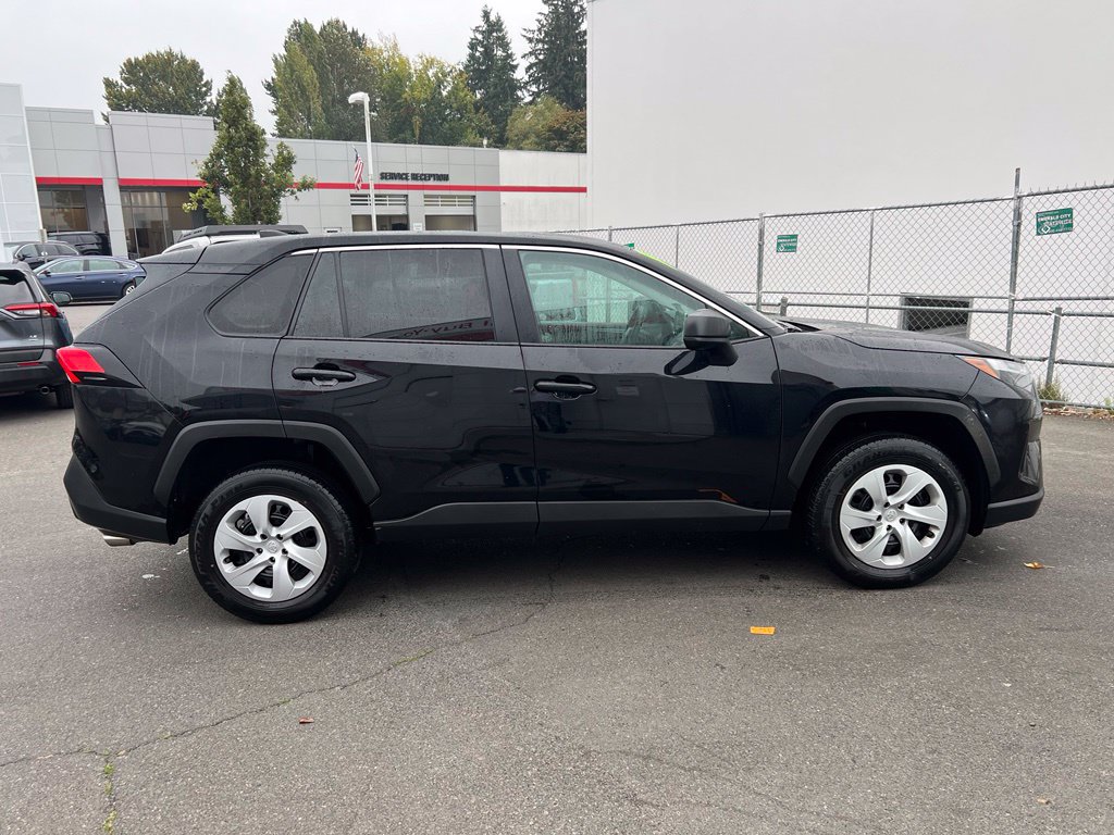 Certified 2025 Toyota RAV4 LE AWD/4WD image 3
