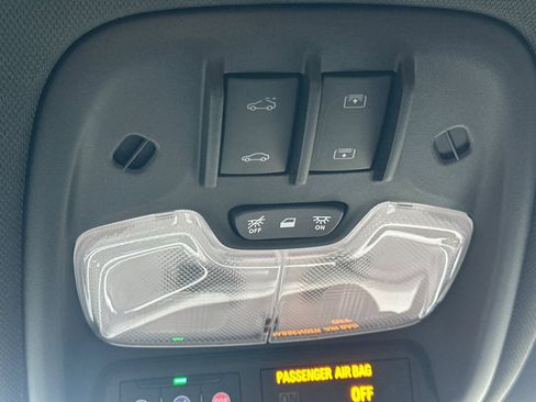 Used 2023 Chevrolet TrailBlazer RS w/ Sun and Liftgate Package image 23