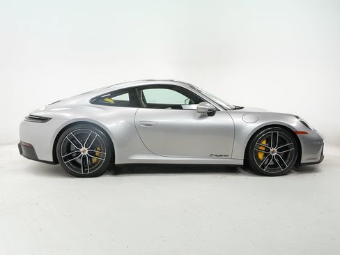 Certified 2025 Porsche 911 Carrera 4 GTS AWD/4WD image 9