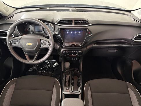 Certified 2023 Chevrolet TrailBlazer LT w/ Convenience Package FWD image 37
