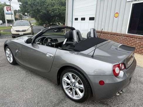 Used 2005 BMW Z4 3.0i RWD image 14