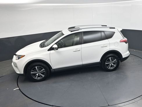 Used 2017 Toyota RAV4 XLE image 21