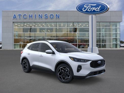 New 2026 Ford Escape Platinum w/ Premium Technology Package image 7