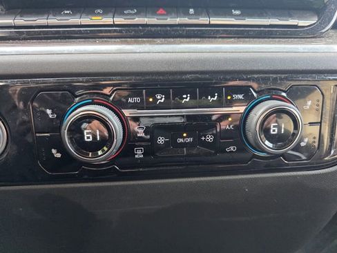 Used 2023 Chevrolet Silverado 1500 LT image 22