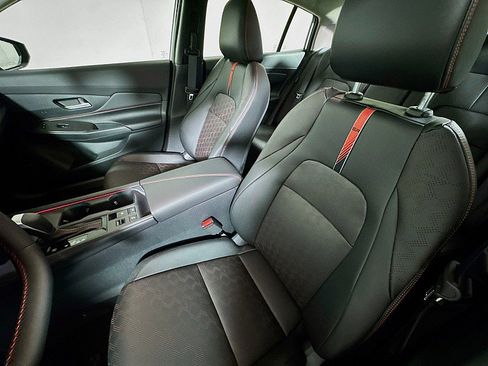 New 2026 Nissan Sentra SR w/ SR Premium Package FWD image 11