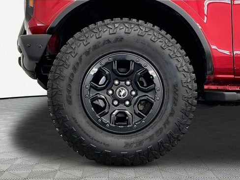 Used 2021 Ford Bronco Wildtrak AWD/4WD image 9