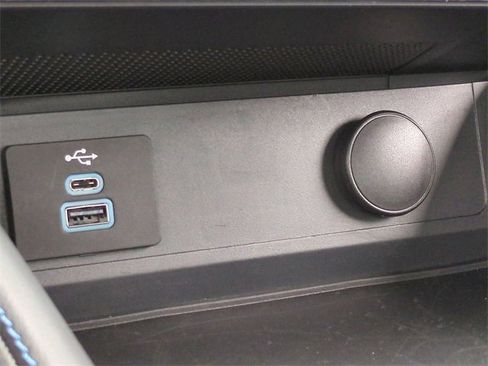 Used 2025 Ford Mustang Dark Horse image 25