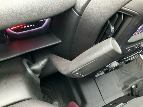 Used 2025 Chevrolet Silverado 2500 Custom w/ Custom Value Package image 24