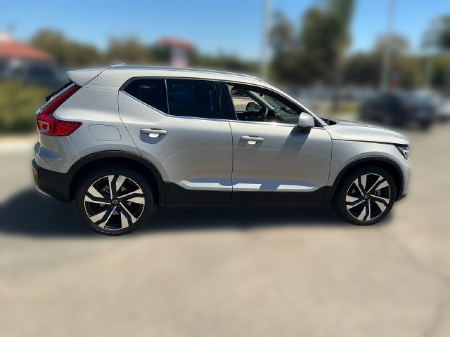 Used 2023 Volvo XC40 B5 Ultimate w/ Protection Package Premier AWD/4WD image 6
