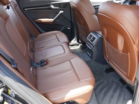 Used 2019 Audi Q5 2.0T Premium Plus w/ Premium Plus Package AWD/4WD image 34