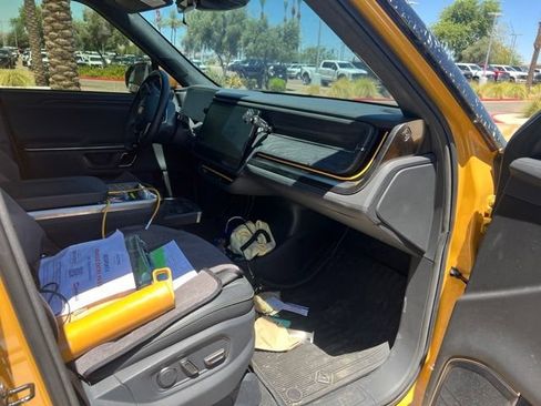 Used 2022 Rivian R1T Adventure AWD/4WD image 4