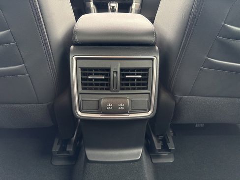 Certified 2023 Subaru Forester Limited image 26