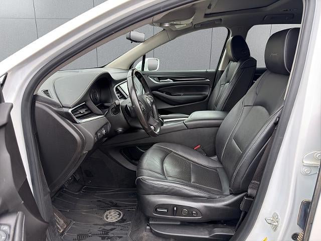 Used 2020 Buick Enclave Avenir w/ Avenir Technology Package AWD/4WD image 24