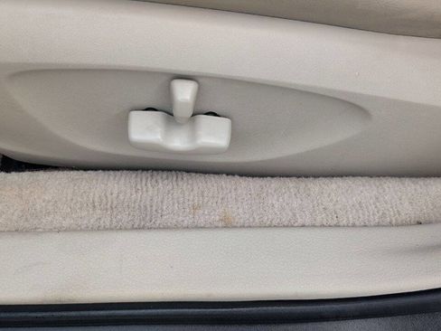 Used 2007 Subaru Outback 2.5i Limited image 38