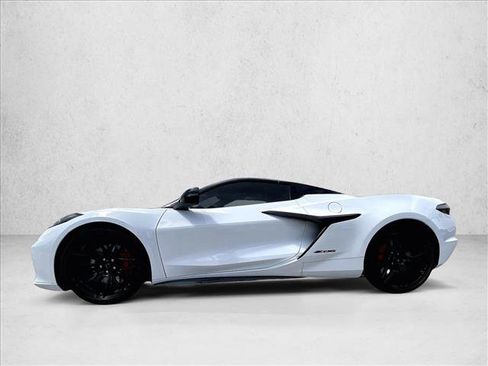 Used 2024 Chevrolet Corvette Z06 RWD image 6